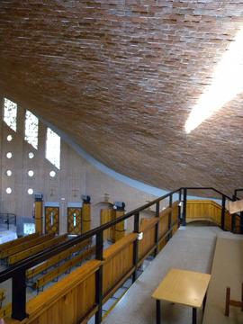 Imagen 18: Interior de la iglesia