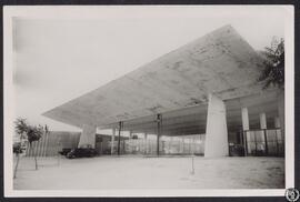 Pabellón Internacional [I Feria Internacional del Campo, Madrid. Sesión de Crítica de Arquitectura]