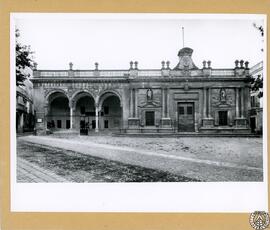 Casa Consistorial de Jerez de la Frontera (hoy biblioteca municipal) [Fachada plateresca. Antigua...