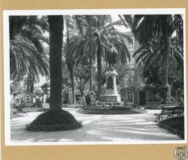 Monumento a Emilio Castelar en Cádiz