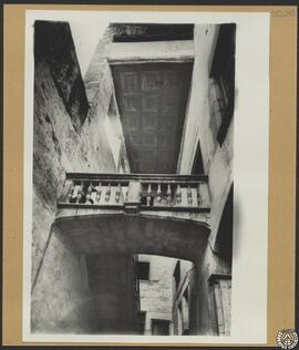 Casa Forn de Gerona. Interior, escalera