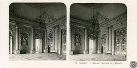 Versailles. Le Château, vestibule de la chapelle