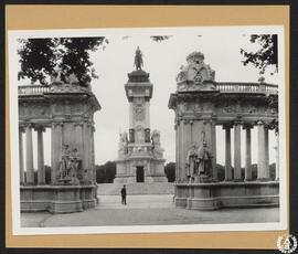 Monumento a Alfonso XII, Parque del Retiro, Madrid