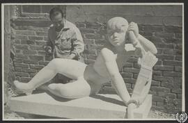 [Figura de niño para el monumento a Fleming en el parque de Isabel la Católica de Gijón y Manuel ...