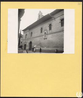 Hospital de Antezana en Alcalá de Henares [Fachada]