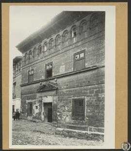 Casa [ayuntamiento] en Fonz, Huesca