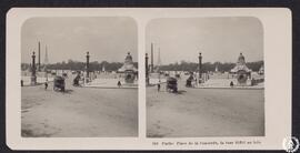 Paris. Place de la Concorde, la tour Eiffel au loin
