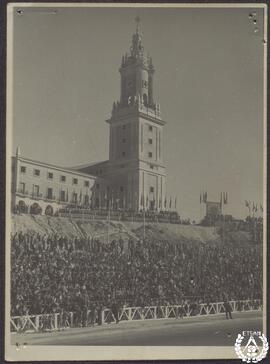 [Museo de América. Espectáculo aéreo. Imagen 1]