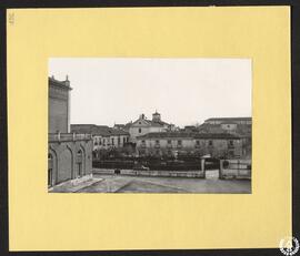 Palacio Arzobispal de Alcalá de Henares [Vista del Oratorio de San Felipe Neri desde el palacio]