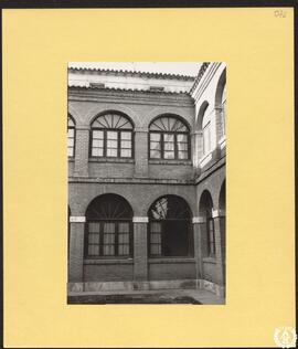 Colegio de San Bernardo de Alcalá de Henares [Patio]