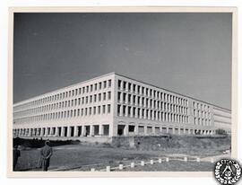 Roma: Exposición del [sic] 1942 [Palacio Exposición Universal. Imagen 1. Viaje de estudios a Italia]