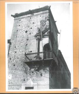 Casa del Roco en Cáceres (hoy Casino de la Concordia) [Detalle del balcón de esquina. Palacio de ...
