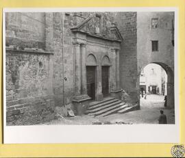 Catedral de Segorbe, Castellón [Puerta de la fachada occidental]