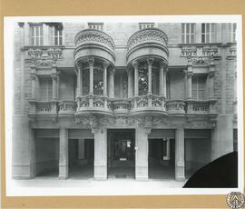 Casa particular en la avenida de José Antonio 538 de Barcelona [Casa de Francesc Farreras, actual...