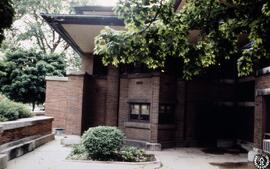 Viviendas unifamiliares. Extranjero. Frank Lloyd Wright. Casa Robie. Woodlawn Ave. Esquina calle 57, Chicago. 1909. Diversos aspectos de la casa [Imagen 6]