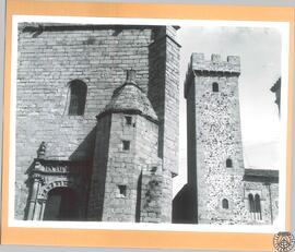 Iglesia de San Mateo y torre de las Cigüeñas en Cáceres [Portada plateresca y saliente de cuerpo ...