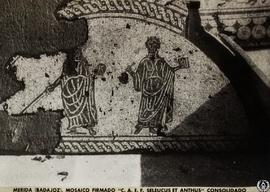 Mérida (Badajoz). Mosaico firmado "C.A.E.F. Seleucus et Anthus" consolidado