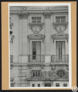 Teatro Español de Madrid [Detalle de la fachada de la plaza Santa Ana]
