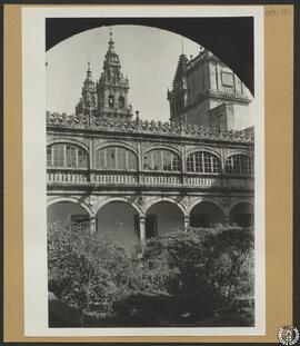 Colegio Fonseca en Santiago de Compostela. Claustro