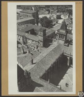 Claustro de la Catedral de Santiado de Compostela y Colegio Fonseca
