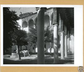 Palacio Ducal de Bornos. Patio [gótico. Castillo Palacio de los Ribera]
