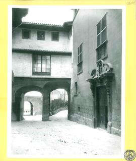 Sa Portella [Puerta medieval y fachada de la Posada de los Cartujos] Palma de Mallorca