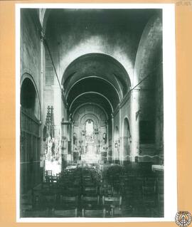 Iglesia de Jesús del barrio de Gracia de Barcelona [Interior de la iglesia desaparecida. Vista de...