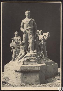 [Universidad Laboral de Gijón. Modelo de grupo escultórico. Imagen 1]