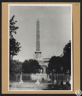Obelisco del 2 de Mayo, Madrid