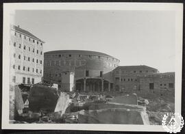 [Universidad Laboral de Gijón. Convento de las Clarisas en construcción. Imagen 2]
