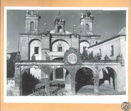 Convento de San Francisco en Cáceres [Fachada de la iglesia y atrio. Actual Complejo Cultural de ...