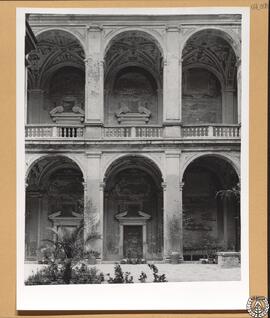 Palacio de los marqueses de Santa Cruz en Viso del Marqués, Ciudad Real [Galerías alta y baja del...
