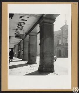 Pórtico en la calle Gerona, Madrid