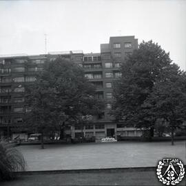 [Nuevos jardines-terrraza sobre el aparcamiento de la plza. de Adolfo García de Careaga. Colección 2. Imagen 3]
