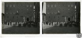 [Vistas de ciudades y edificios de Italia. Florencia. Plaza de la Señoría. Palacio Viejo]