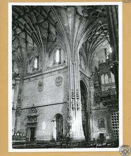Catedral de Plasencia [Interior de la Catedral Nueva: lateral del órgano]