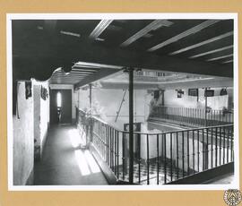 Casa de vecinos en el número 3 de la calle de Santo Domingo de Cádiz. Patio