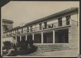 [Sanatorio antituberculoso Victoria Eugenia en Valdelatas. Vista exterior de los pabellones. Imagen 2]
