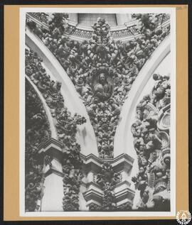 Iglesia de San Pedro de Córdoba. Capilla de los Santos Mártires [Detalle de una pechina de la cúp...