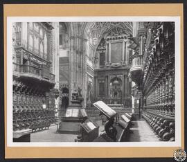[Mezquita] Catedral de Córdoba. [Vista del Coro y del Altar Mayor]