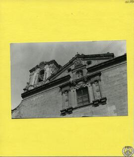 Colegio de Santo Domingo de Orihuela [Portada de la Iglesia. Detalle de la ventana]