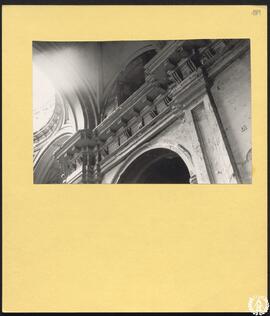 Iglesia del Colegio Caraciolos [sic] de Alcalá de Henares. Detalle [del friso] de la iglesia [Col...