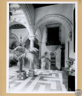 Casa marquesa de Domecq en Jerez de la Frontera. Patio jerezano [Palacio Domecq]