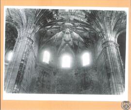 Convento de San Benito en Alcántara [Interior de la iglesia. Bóveda de crucería de la capilla Mayor]