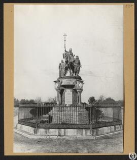 Monumento a Isabel la Católica, Madrid