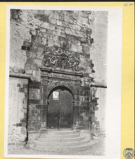 Iglesia parroquial de Villafranca del Cid, Castellón. Puerta central [Iglesia de Santa María Magd...