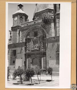 Iglesia parroquial de San Carlos del Valle, Ciudad Real. Fachada principal [Iglesia del Cristo de...