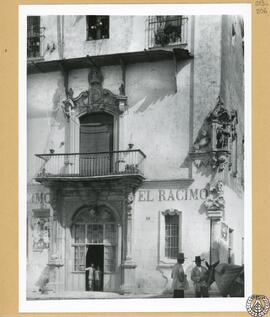 Fachada de una casa señorial en Jerez de la Frontera [Palacio de Villapanés]