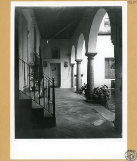 Convento de la Encarnación de Arcos de la Frontera, Cádiz. Entrada al Claustro