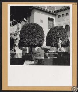 Museo Julio Romero de Torres de Córdoba [Patio de los Museos de Bellas Artes y Julio Romero de To...